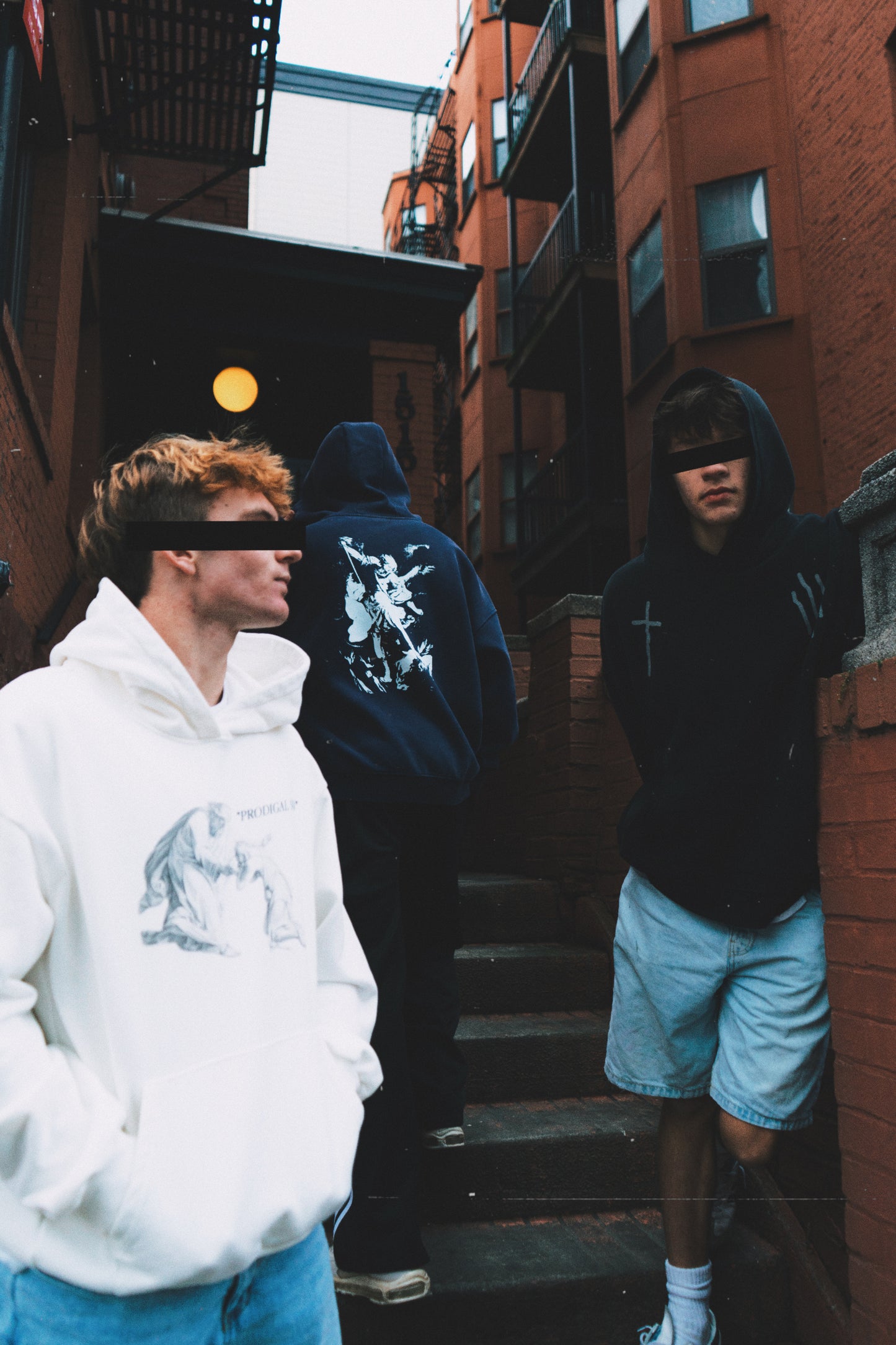 "VICTORY" Green Zip-Up